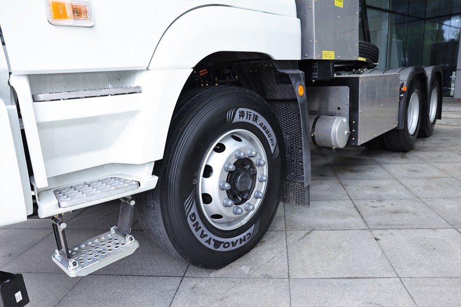 1725504492959464C30A.jpg 722A8137.JPG